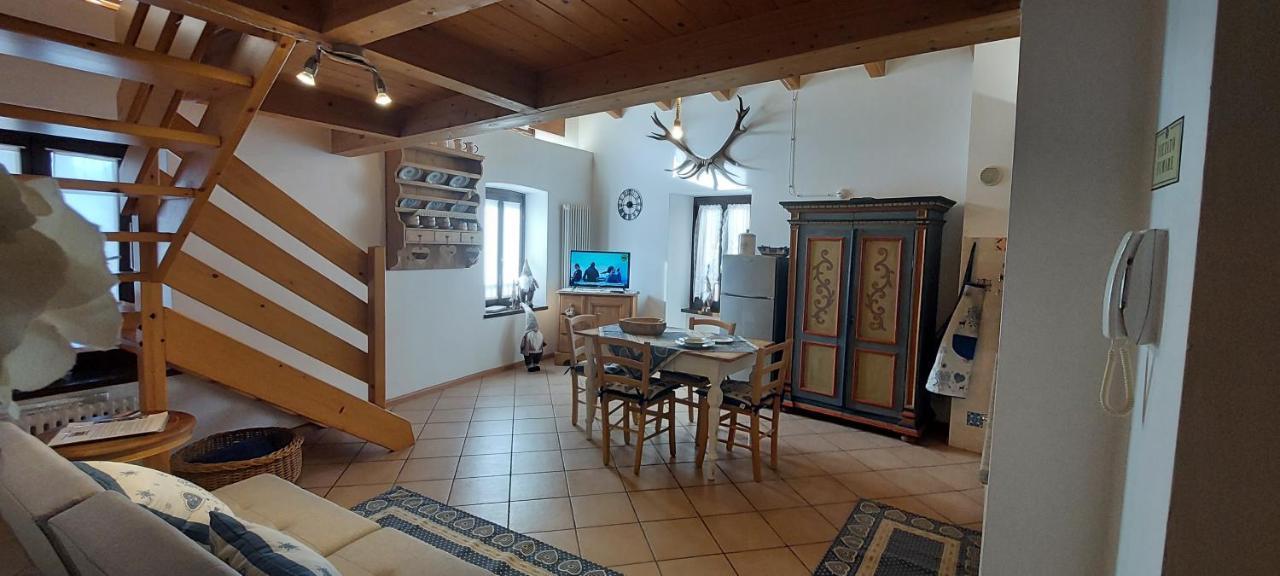 Loft Della Perpetua Di Casa Bernardi, Fuga Romantica Petfriendly Montagnaga  Zewnętrze zdjęcie