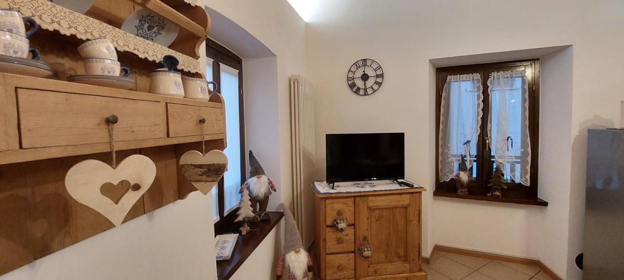 Loft Della Perpetua Di Casa Bernardi, Fuga Romantica Petfriendly Montagnaga  Zewnętrze zdjęcie