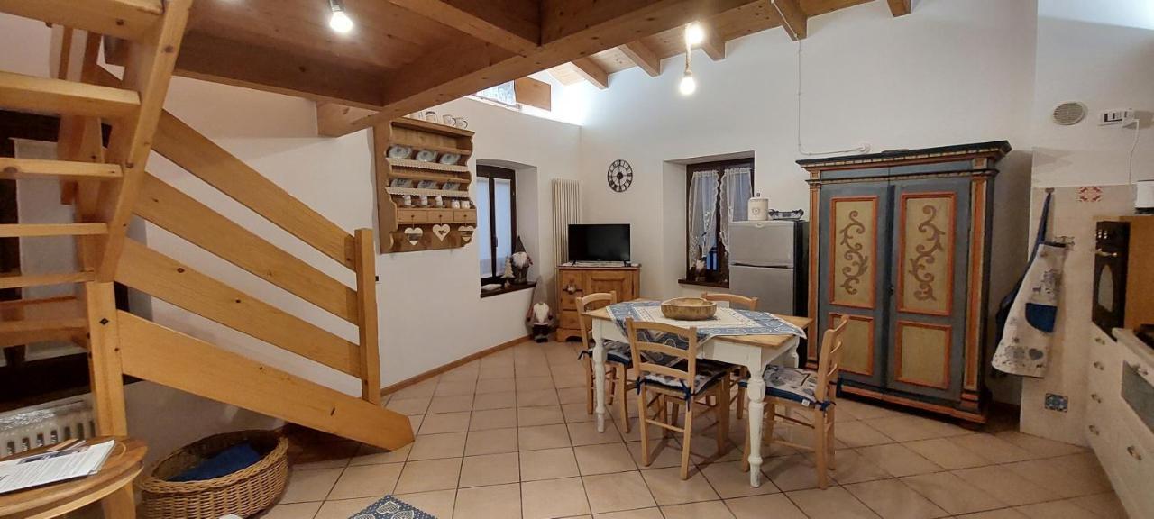 Loft Della Perpetua Di Casa Bernardi, Fuga Romantica Petfriendly Montagnaga  Zewnętrze zdjęcie