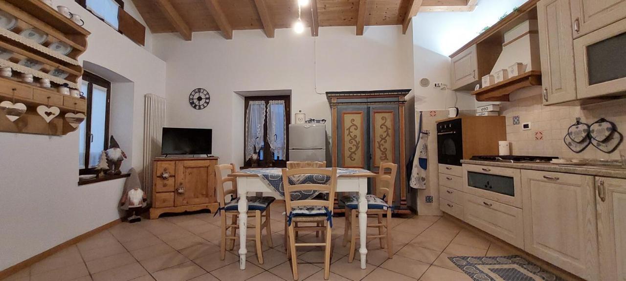 Loft Della Perpetua Di Casa Bernardi, Fuga Romantica Petfriendly Montagnaga  Zewnętrze zdjęcie