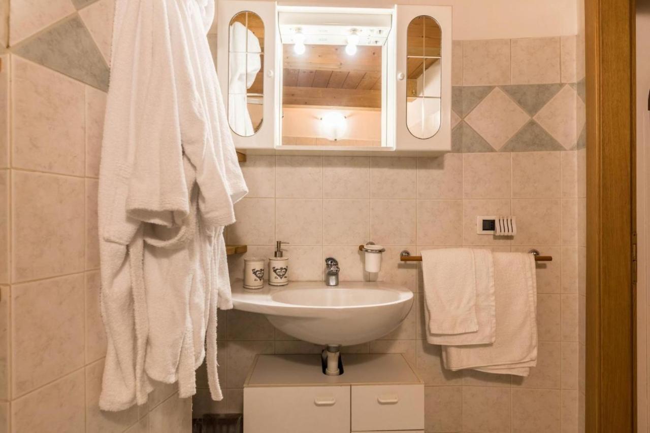 Loft Della Perpetua Di Casa Bernardi, Fuga Romantica Petfriendly Montagnaga  Zewnętrze zdjęcie
