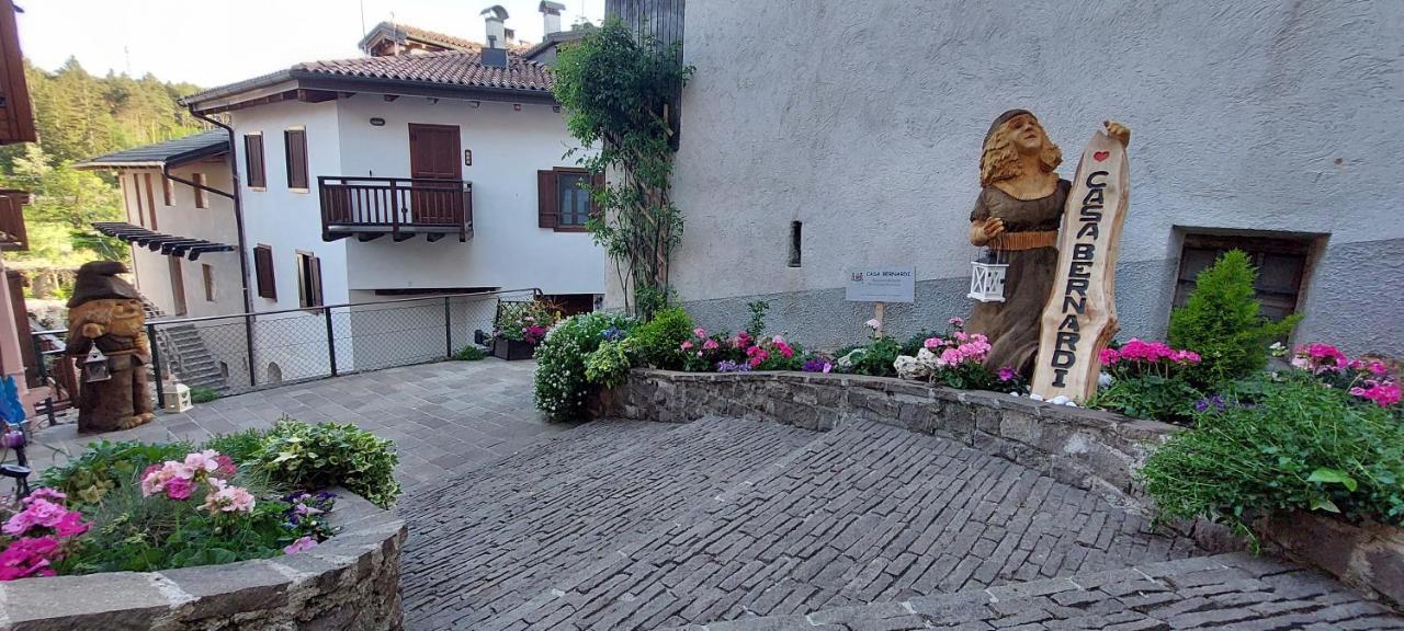 Loft Della Perpetua Di Casa Bernardi, Fuga Romantica Petfriendly Montagnaga  Zewnętrze zdjęcie